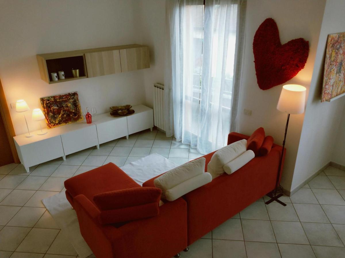 La Casa Del Cuore - Luxury Apartment Olgiate Comasco Exterior photo